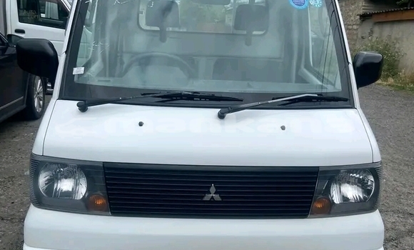 Buy Used GMC Sierra White Car in Kutaisi in Imereti Buy Used GMC Sierra White Car in Kutaisi in Imereti