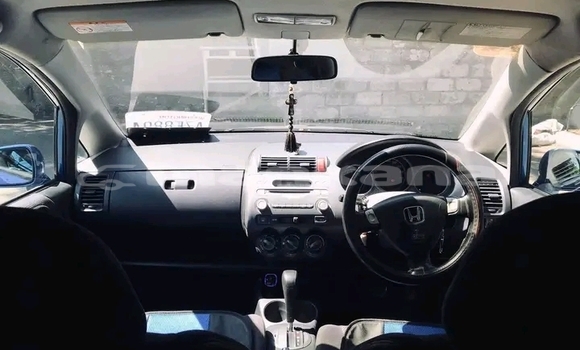 Buy Used Toyota Yaris Blue Car in Bagdadi in Imereti Buy Used Toyota Yaris Blue Car in Bagdadi in Imereti