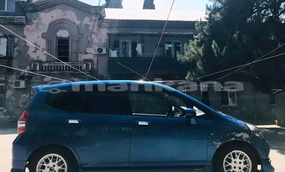 Buy Used Toyota Yaris Blue Car in Bagdadi in Imereti Buy Used Toyota Yaris Blue Car in Bagdadi in Imereti