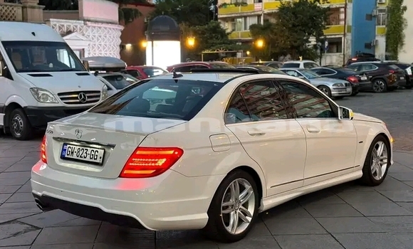 Buy Used Mercedes-Benz 250 White Car in Batumi in Ajaria Buy Used Mercedes-Benz 250 White Car in Batumi in Ajaria