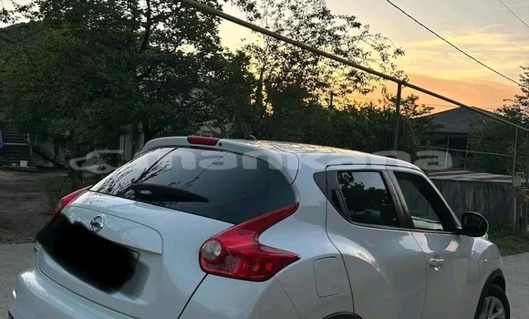 Buy Used Nissan Juke White Car in Batumi in Ajaria Buy Used Nissan Juke White Car in Batumi in Ajaria