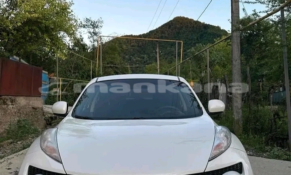 Buy Used Nissan Juke White Car in Batumi in Ajaria Buy Used Nissan Juke White Car in Batumi in Ajaria