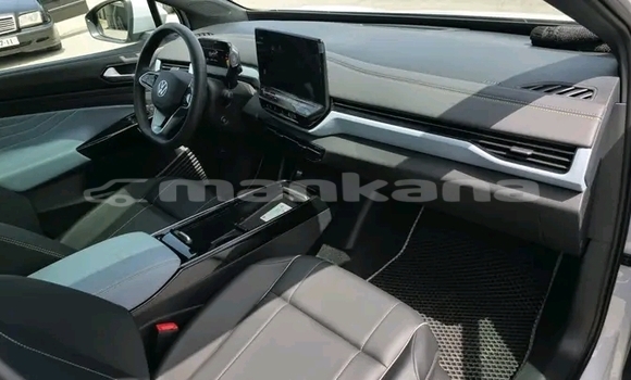 Buy Used Toyota Venza White Car in Bagdadi in Imereti Buy Used Toyota Venza White Car in Bagdadi in Imereti