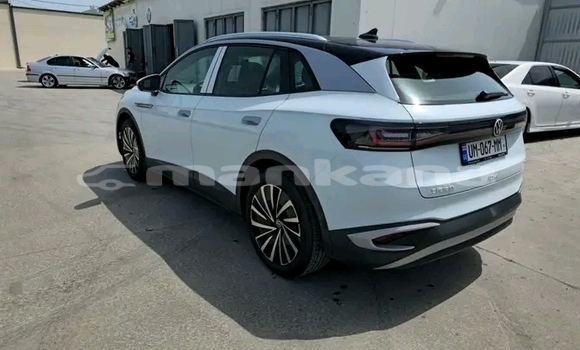 Buy Used Toyota Venza White Car in Bagdadi in Imereti Buy Used Toyota Venza White Car in Bagdadi in Imereti