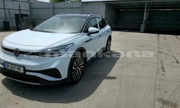 Buy Used Toyota Venza White Car in Bagdadi in Imereti Buy Used Toyota Venza White Car in Bagdadi in Imereti