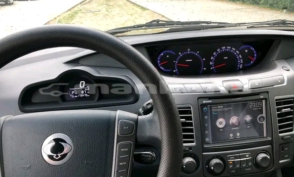 Buy Used Dodge Challenger White Car in Bagdadi in Imereti Buy Used Dodge Challenger White Car in Bagdadi in Imereti