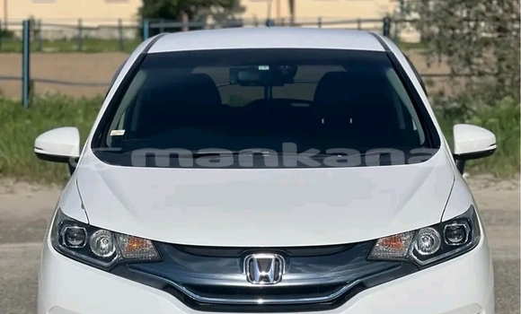 Buy Used Honda FIT White Car in Ahmeta in Kaheti Buy Used Honda FIT White Car in Ahmeta in Kaheti