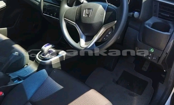 Buy Used Isuzu Bighorn White Car in Bihvinta in Abhasia Buy Used Isuzu Bighorn White Car in Bihvinta in Abhasia