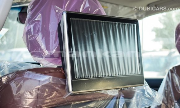 Buy Import Toyota Land Cruiser White Car in Import - Dubai in Abhasia Buy Import Toyota Land Cruiser White Car in Import - Dubai in Abhasia