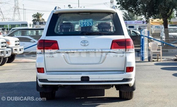 Buy Import Toyota Land Cruiser White Car in Import - Dubai in Abhasia Buy Import Toyota Land Cruiser White Car in Import - Dubai in Abhasia