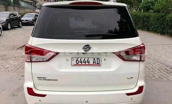 Buy Used Hyundai Pony White Car in Gali in Abhasia Buy Used Hyundai Pony White Car in Gali in Abhasia