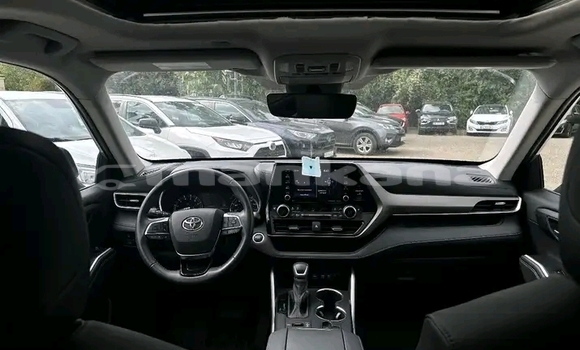 Buy Used Toyota Highlander White Car in Cnori in Kaheti