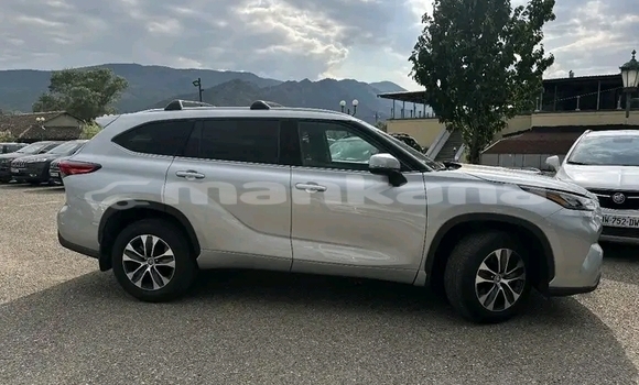 Buy Used Toyota Highlander White Car in Cnori in Kaheti Buy Used Toyota Highlander White Car in Cnori in Kaheti