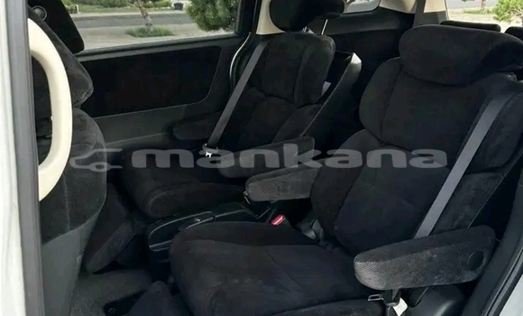 Buy Used Honda Odyssey White Car in Cnori in Kaheti Buy Used Honda Odyssey White Car in Cnori in Kaheti