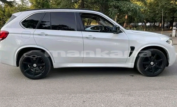 Buy Used BMW X5 White Car in Bihvinta in Abhasia Buy Used BMW X5 White Car in Bihvinta in Abhasia
