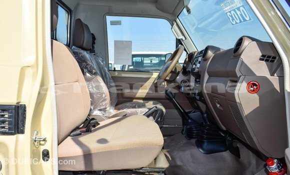 Buy Import Toyota Land Cruiser Beige Car in Import - Dubai in Abhasia Buy Import Toyota Land Cruiser Beige Car in Import - Dubai in Abhasia