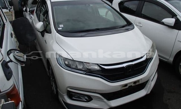 Buy Used Honda FIT White Car in Tbilisi in Tbilisi Buy Used Honda FIT White Car in Tbilisi in Tbilisi