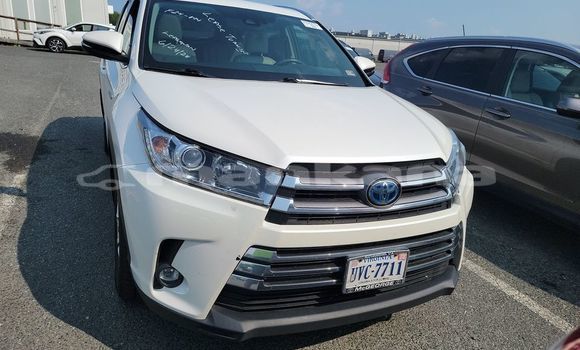 Buy Used Toyota Highlander White Car in Tbilisi in Tbilisi Buy Used Toyota Highlander White Car in Tbilisi in Tbilisi
