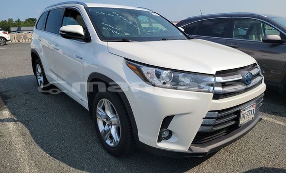 Buy Used Toyota Highlander White Car in Tbilisi in Tbilisi Buy Used Toyota Highlander White Car in Tbilisi in Tbilisi