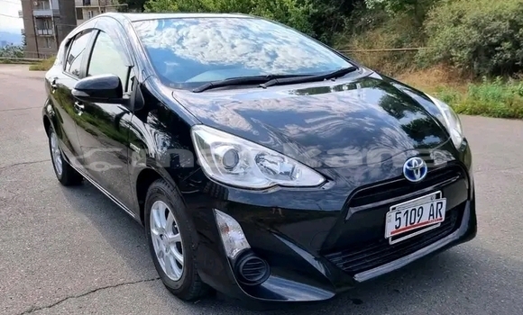 Buy Used Toyota Aqua Black Car in Bagdadi in Imereti Buy Used Toyota Aqua Black Car in Bagdadi in Imereti