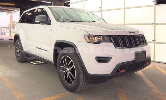 Buy Used Jeep Grand Cherokee White Car in Tbilisi in Tbilisi Buy Used Jeep Grand Cherokee White Car in Tbilisi in Tbilisi