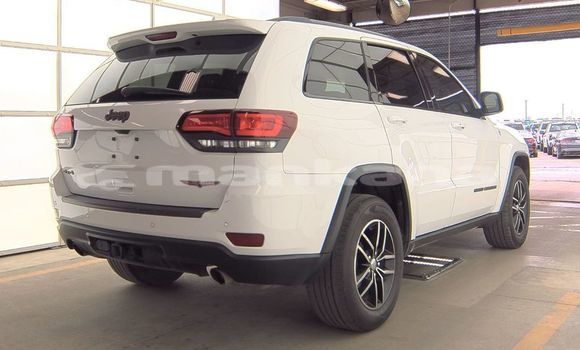 Buy Used Jeep Grand Cherokee White Car in Tbilisi in Tbilisi Buy Used Jeep Grand Cherokee White Car in Tbilisi in Tbilisi