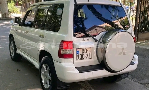 Buy Used Toyota RAV4 White Car in Signahi in Kaheti Buy Used Toyota RAV4 White Car in Signahi in Kaheti