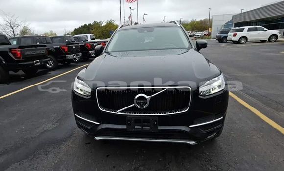 Buy Used Volvo XC40 White Car in Tbilisi in Tbilisi