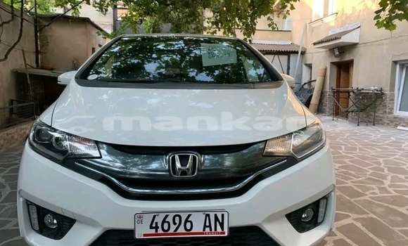 Buy Used Honda FIT White Car in Batumi in Ajaria Buy Used Honda FIT White Car in Batumi in Ajaria