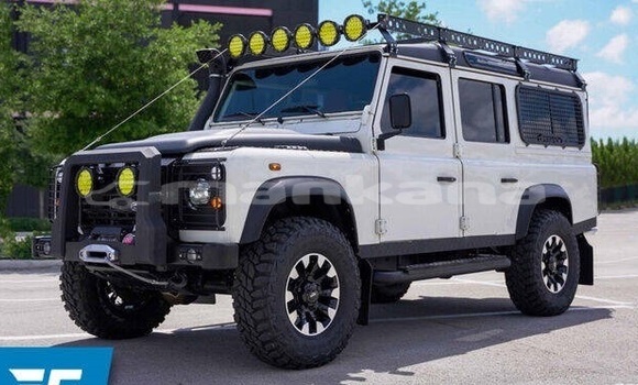 Buy Used Land Rover Defender White Car in Tbilisi in Tbilisi Buy Used Land Rover Defender White Car in Tbilisi in Tbilisi