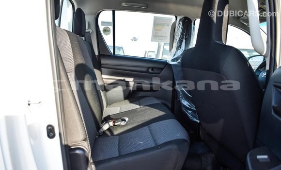 Buy Import Toyota Hilux White Car in Import - Dubai in Abhasia Buy Import Toyota Hilux White Car in Import - Dubai in Abhasia