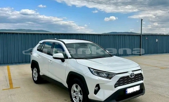 Buy Used Toyota RAV4 White Car in Bihvinta in Abhasia Buy Used Toyota RAV4 White Car in Bihvinta in Abhasia