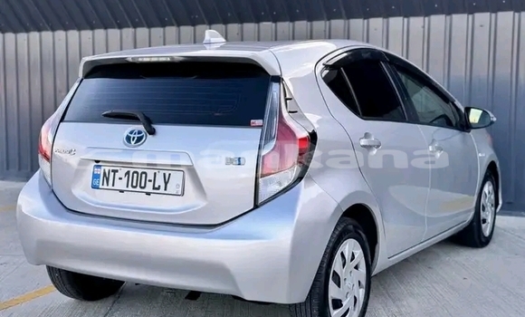 Buy Used Toyota Prius c White Car in Dusheti in Mcheta-Mtianeti