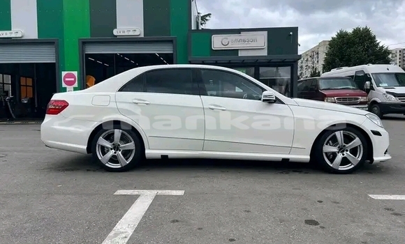 Buy Used Mercedes-Benz C180 coupe White Car in Gulripshi in Abhasia