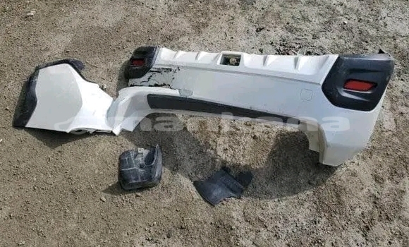 Buy Used Subaru Impreza White Car in Chiatura in Imereti