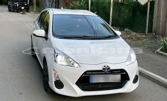 Buy Used Toyota Aqua White Car in Bihvinta in Abhasia Buy Used Toyota Aqua White Car in Bihvinta in Abhasia