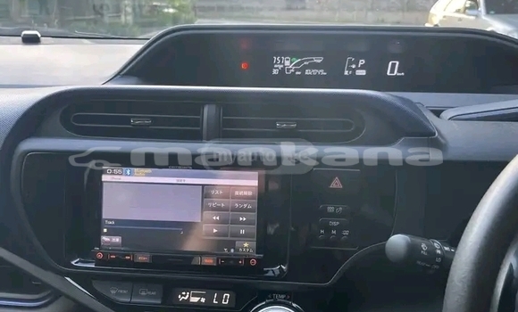 Buy Used Toyota Aqua White Car in Bihvinta in Abhasia Buy Used Toyota Aqua White Car in Bihvinta in Abhasia