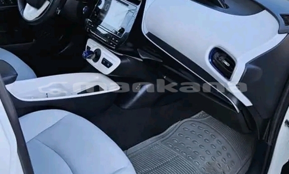 Buy Used Toyota Prius c White Car in Bihvinta in Abhasia Buy Used Toyota Prius c White Car in Bihvinta in Abhasia