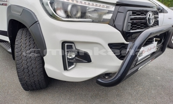 Buy Used Toyota Hilux White Car in Tbilisi in Tbilisi Buy Used Toyota Hilux White Car in Tbilisi in Tbilisi