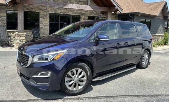 Buy Used Kia Sedona Blue Car in Tbilisi in Tbilisi