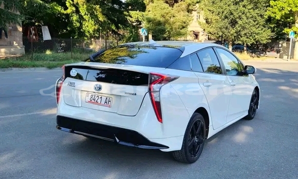 Buy Used Toyota Picnic White Car in Bihvinta in Abhasia Buy Used Toyota Picnic White Car in Bihvinta in Abhasia