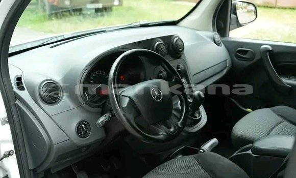 Buy Used Mazda Axela White Car in Kutaisi in Imereti Buy Used Mazda Axela White Car in Kutaisi in Imereti