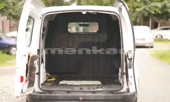 Buy Used Mazda Axela White Car in Kutaisi in Imereti Buy Used Mazda Axela White Car in Kutaisi in Imereti