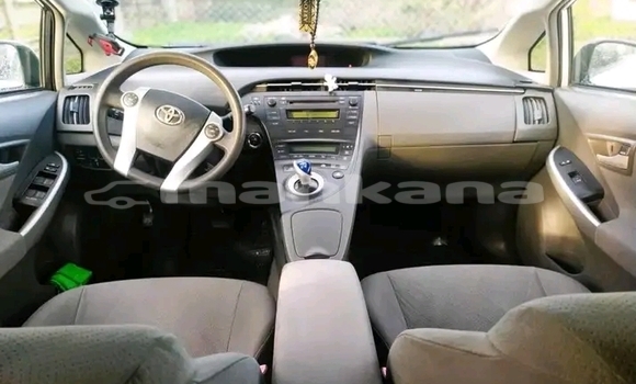 Buy Used Toyota Prius White Car in Dedoplisckaro in Kaheti Buy Used Toyota Prius White Car in Dedoplisckaro in Kaheti