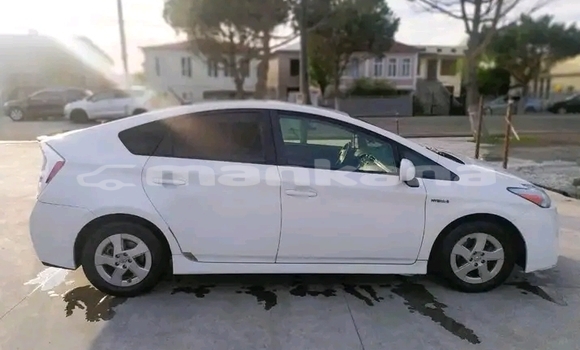 Buy Used Toyota Prius White Car in Dedoplisckaro in Kaheti Buy Used Toyota Prius White Car in Dedoplisckaro in Kaheti