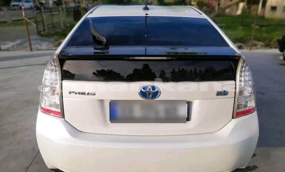 Buy Used Toyota Prius White Car in Dedoplisckaro in Kaheti Buy Used Toyota Prius White Car in Dedoplisckaro in Kaheti