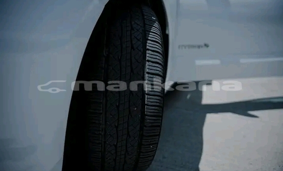 Buy Used Toyota Avalon White Car in Dedoplisckaro in Kaheti Buy Used Toyota Avalon White Car in Dedoplisckaro in Kaheti