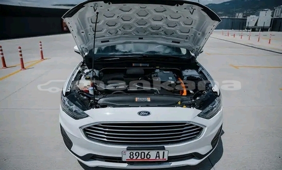 Buy Used Toyota Avalon White Car in Dedoplisckaro in Kaheti Buy Used Toyota Avalon White Car in Dedoplisckaro in Kaheti