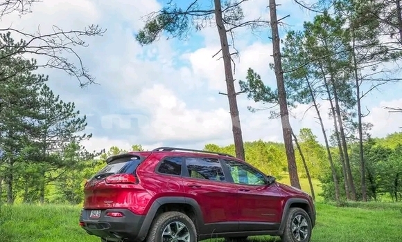 Buy Used Jeep Cherokee Red Car in Dedoplisckaro in Kaheti Buy Used Jeep Cherokee Red Car in Dedoplisckaro in Kaheti