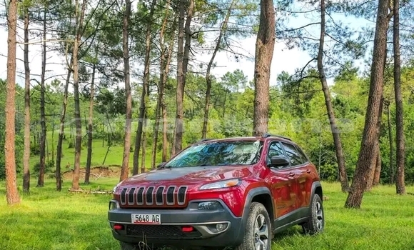 Buy Used Jeep Cherokee Red Car in Dedoplisckaro in Kaheti Buy Used Jeep Cherokee Red Car in Dedoplisckaro in Kaheti
